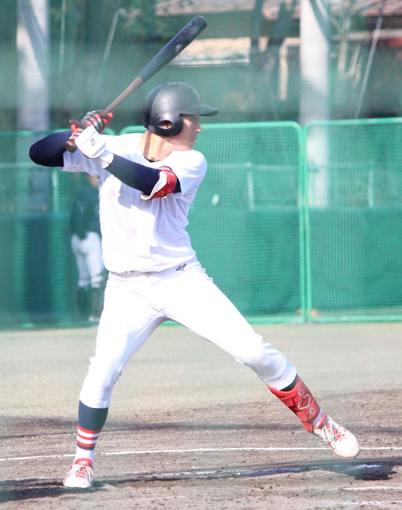 桐蔭横浜大対慶大　「9番・指名打者」でスタメン出場し2打数1安打、2四死球だった清原正（撮影・保坂恭子）