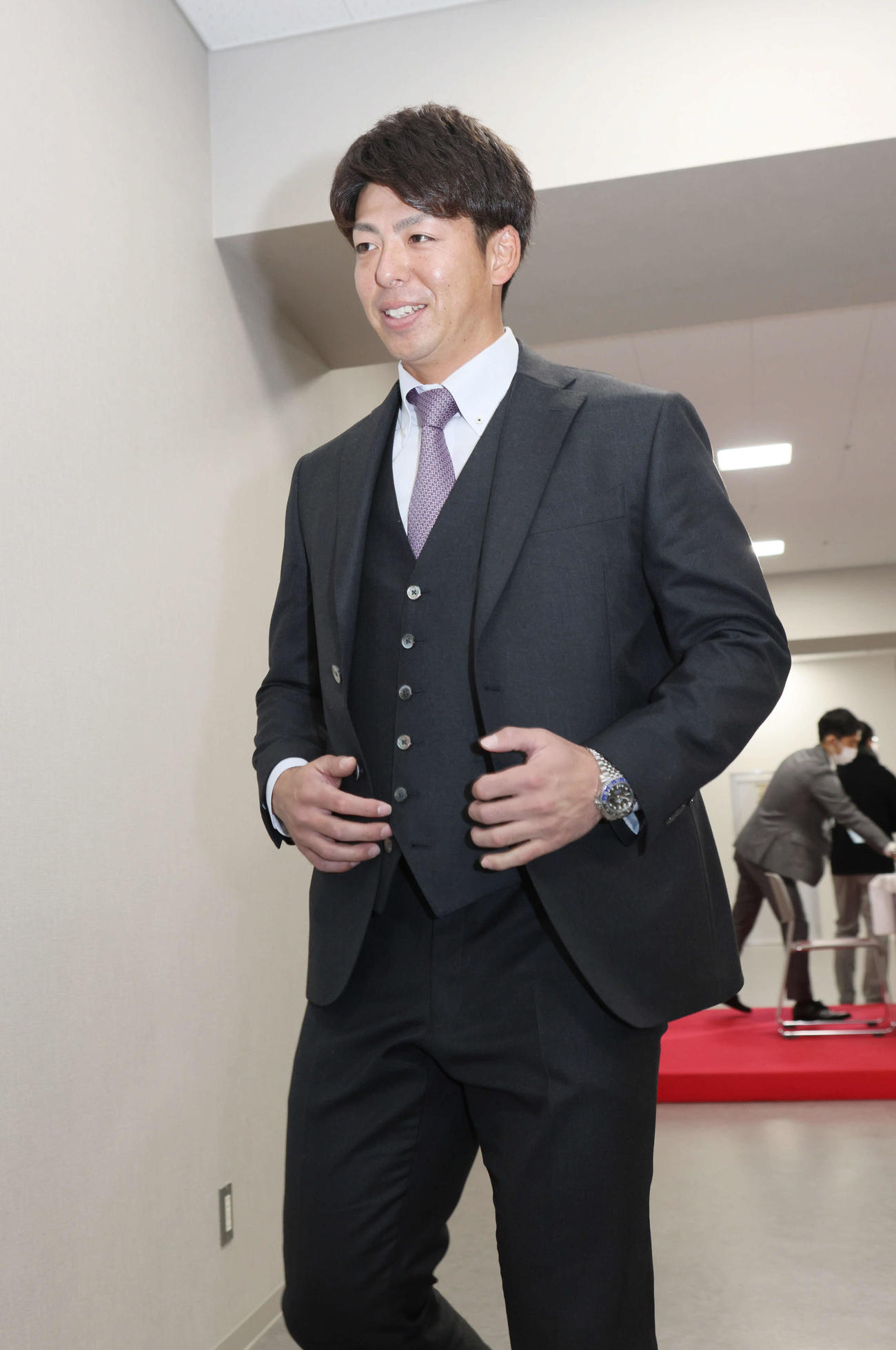 推定5000万円で契約更改した広島野間。機動力野球復活の主軸としての活躍を誓う（撮影・加藤孝規）