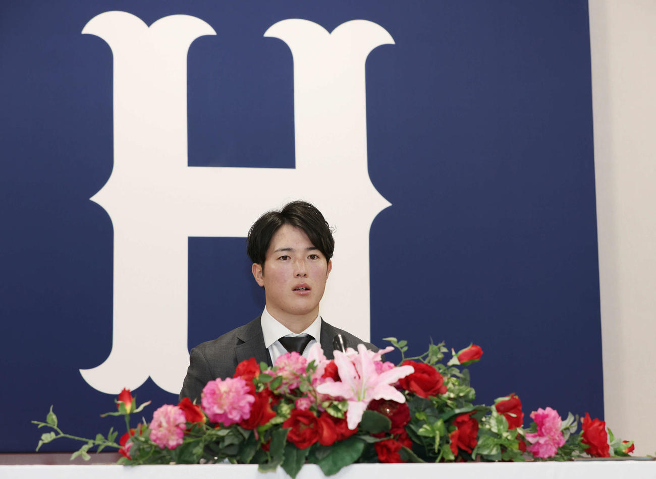推定1億円超えで契約更改した広島森下（撮影・加藤孝規）
