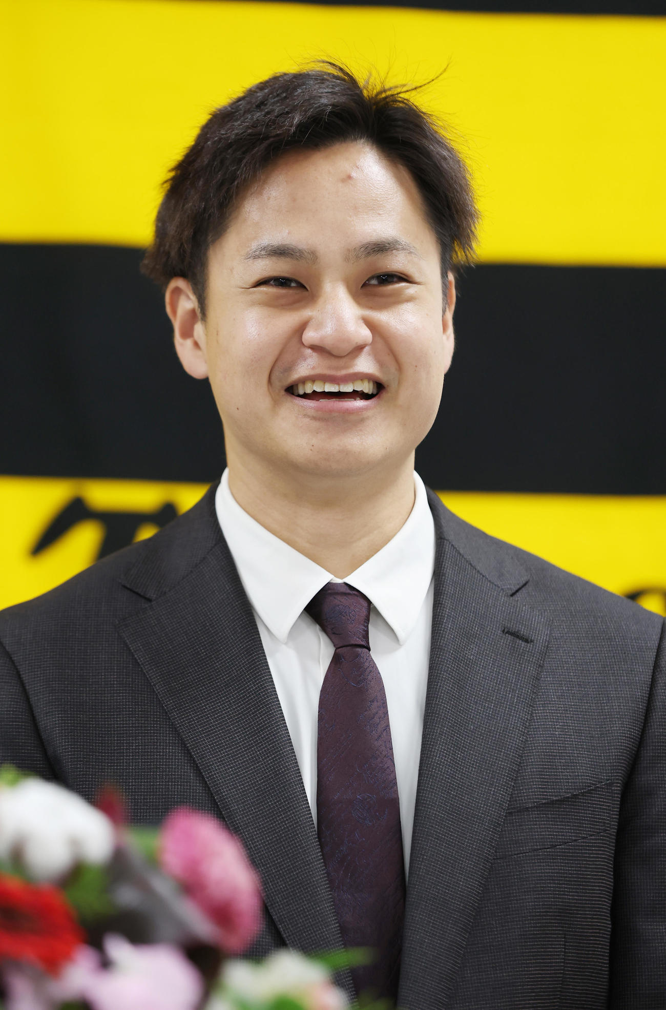 入団会見で笑顔を見せる阪神大竹（撮影・前田充）