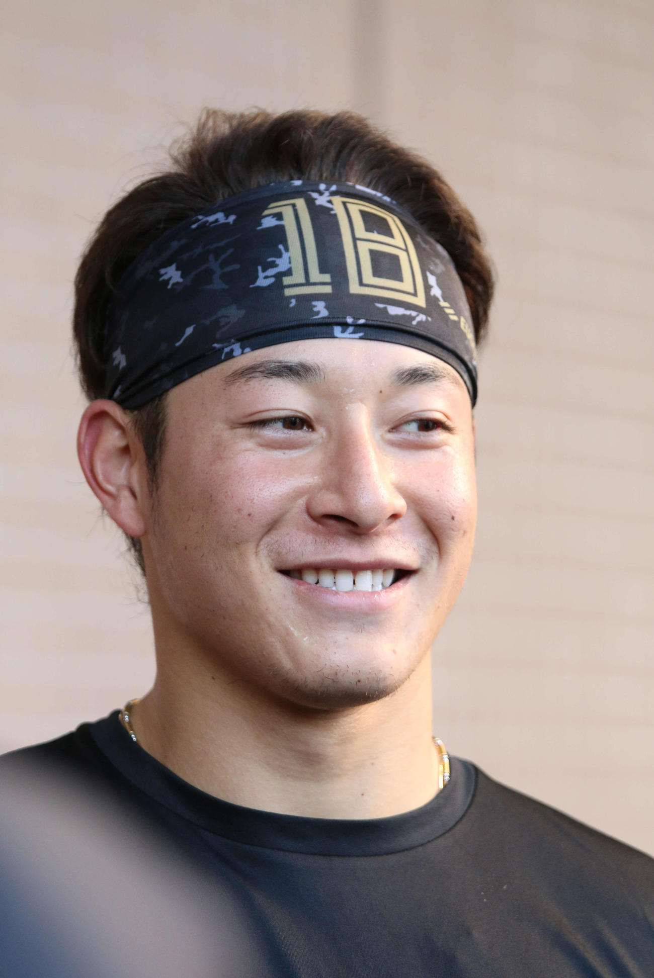 千葉・鎌ケ谷の球団施設で自主トレを行った日本ハム吉田（撮影・木下大輔）