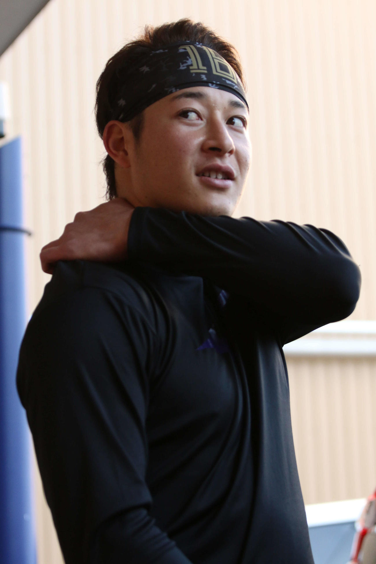 千葉・鎌ケ谷の球団施設で自主トレを行った日本ハム吉田（撮影・木下大輔）