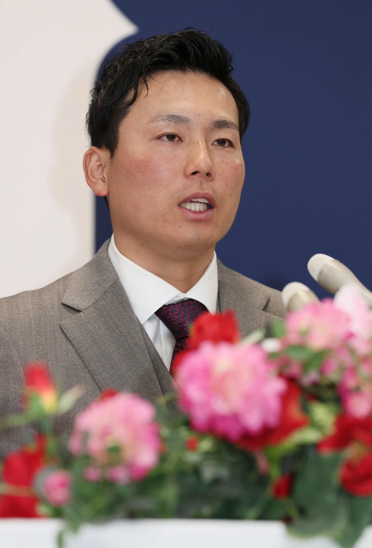 推定9500万円で契約更改した広島栗林（撮影・加藤孝規）