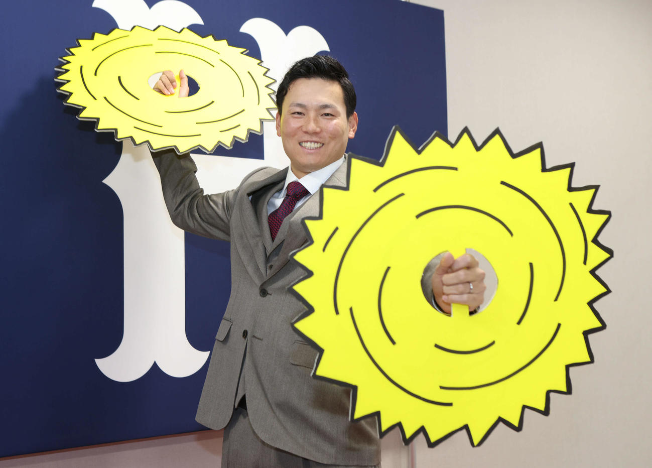 推定9500万円で契約更改した広島栗林。広島の「クリリン」栗林は必殺技で来季も打者を打ち取っていく（撮影・加藤孝規）