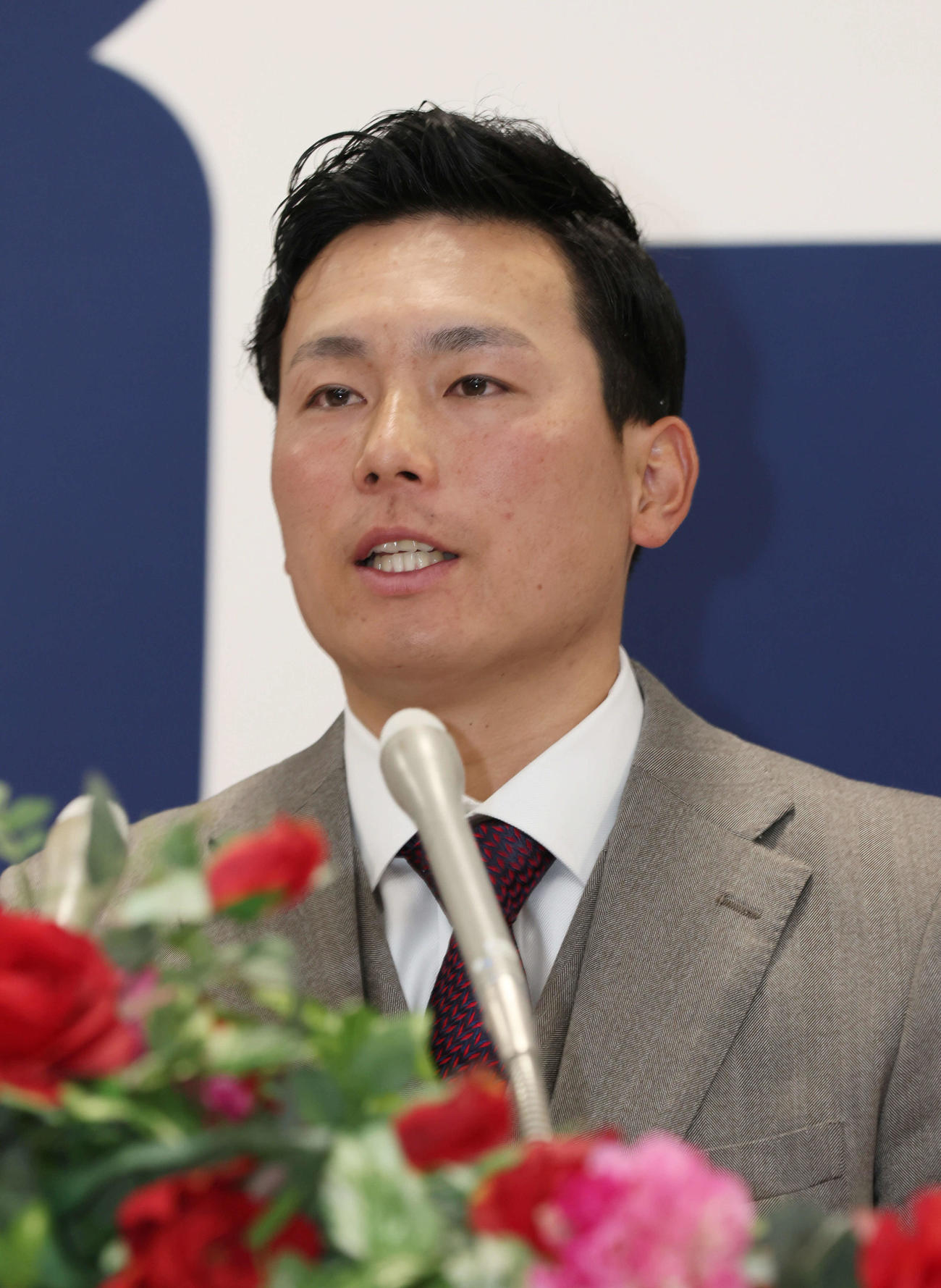 推定9500万円で契約更改した広島栗林（撮影・加藤孝規）