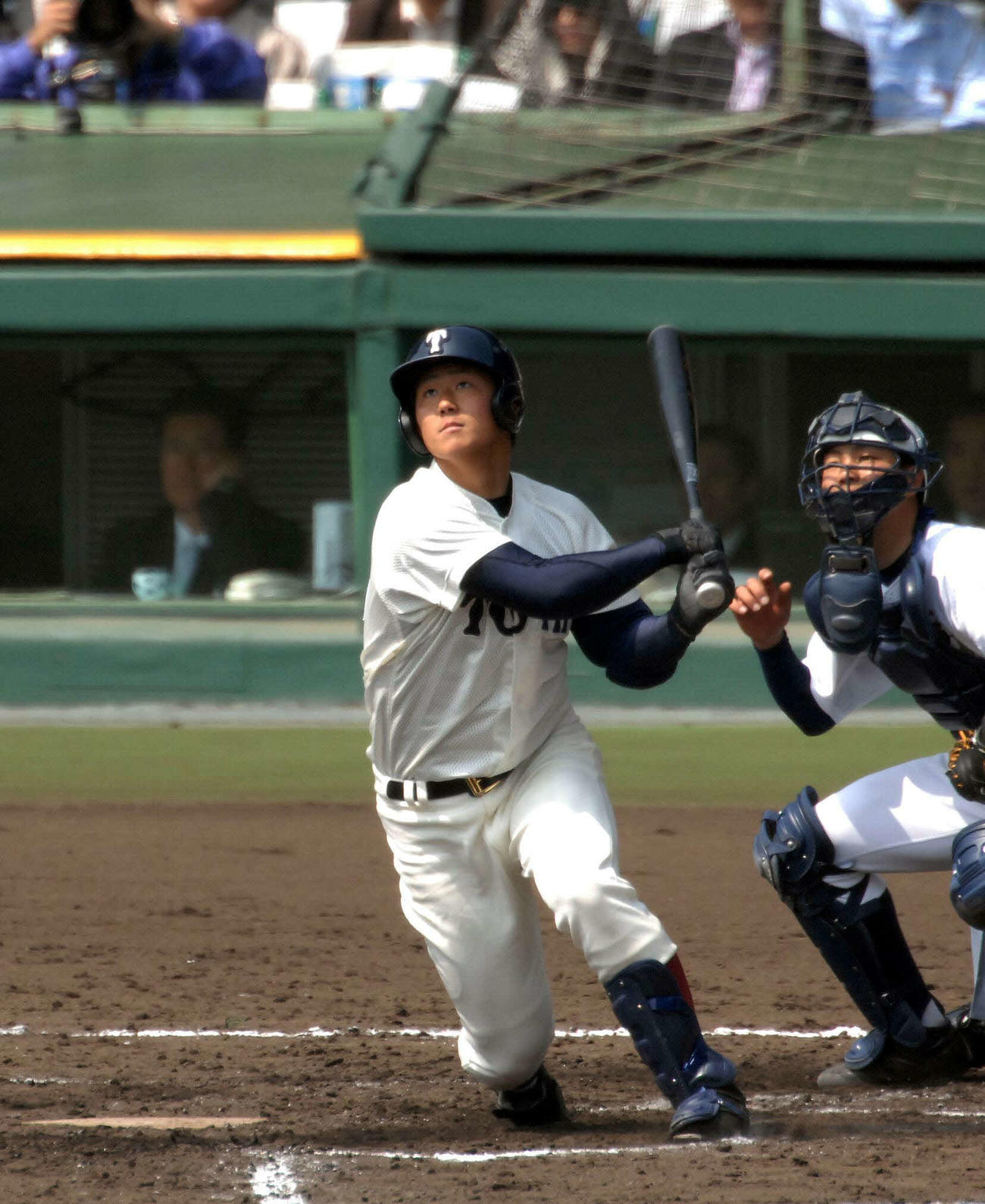 大阪桐蔭・中田翔が3点本塁打を放つ（2007年3月28日撮影）