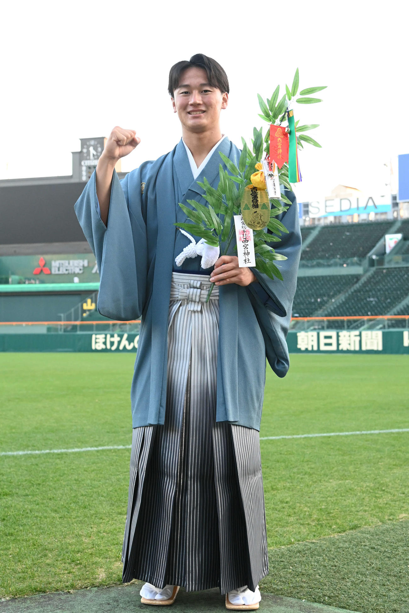 十日戎（とおかえびす）のポスターモデルに選ばれた阪神森木