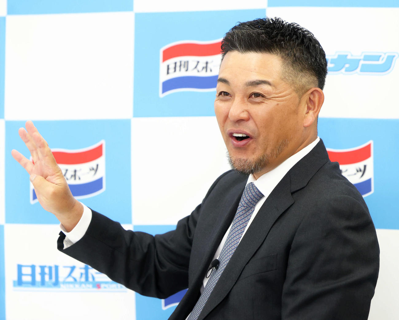 プロ野球順位予想2022を振り返る谷繁氏（撮影・河田真司）