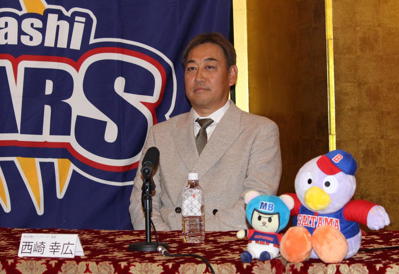 BC・埼玉の監督就任会見に出席した西崎氏（撮影・保坂恭子）