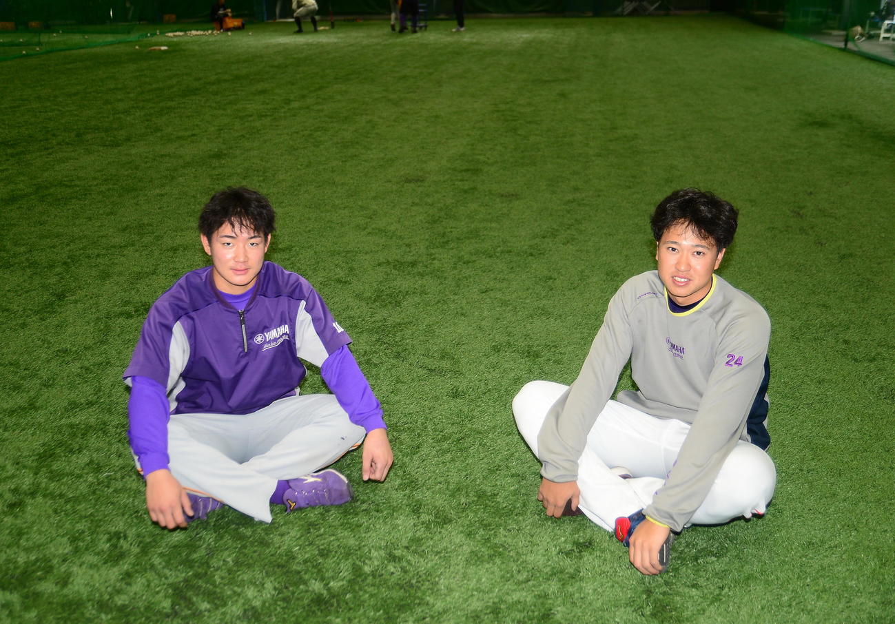 23年への決意を語ったヤマハ・中田（右）と相羽