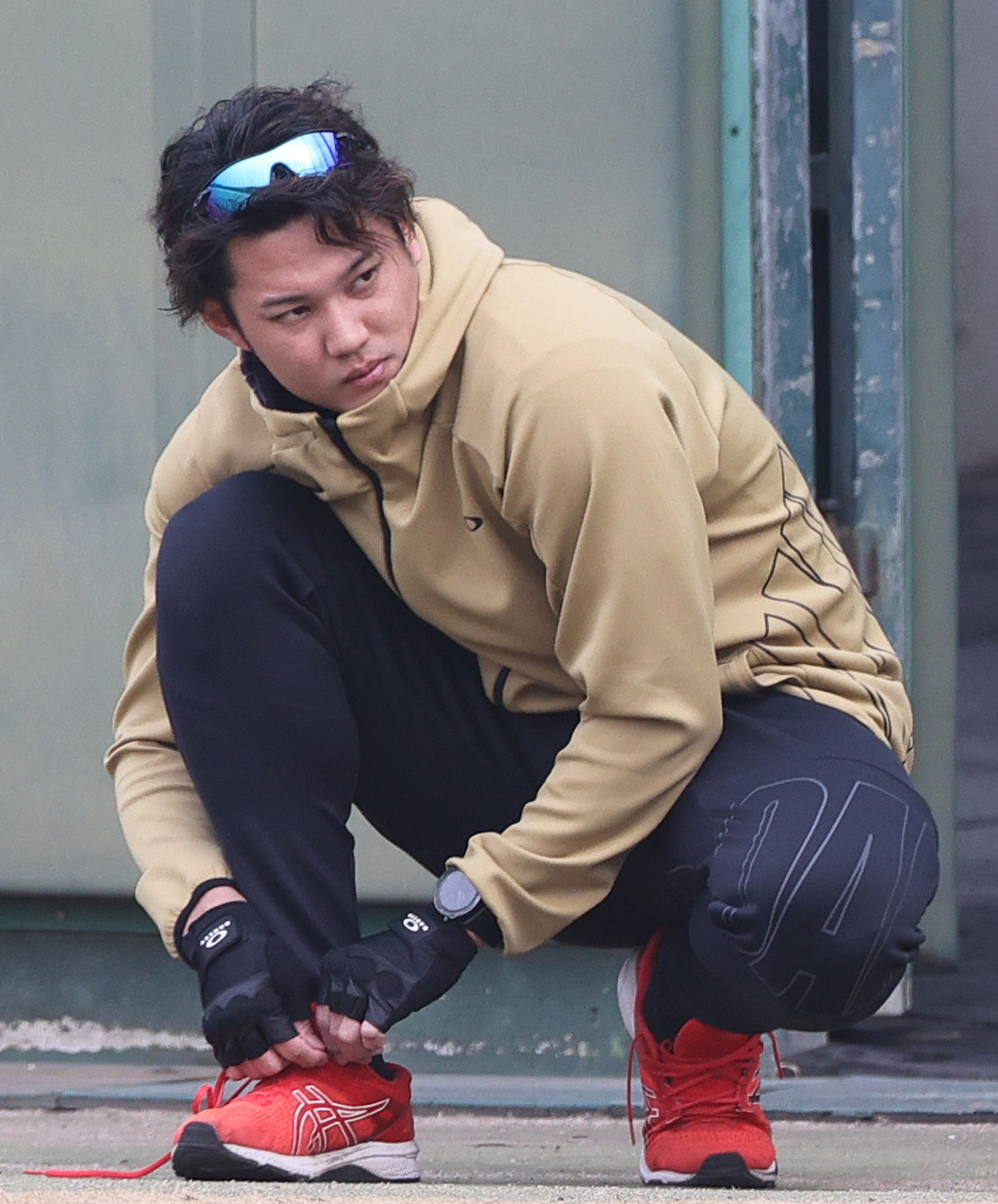鳴尾浜球場でトレーニングする藤浪（撮影・上山淳一）