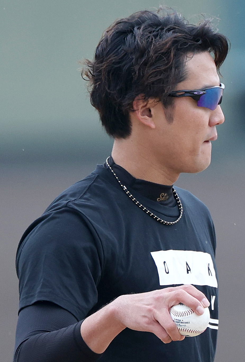 メジャー球を使ってキャッチボールする藤浪（撮影・上山淳一）