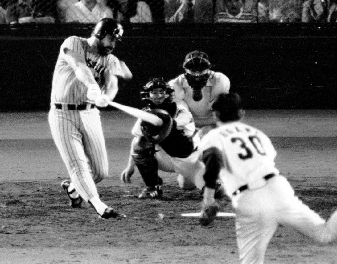 86年6月26日、バースは江川から7試合連続本塁打となる場外弾を放つ
