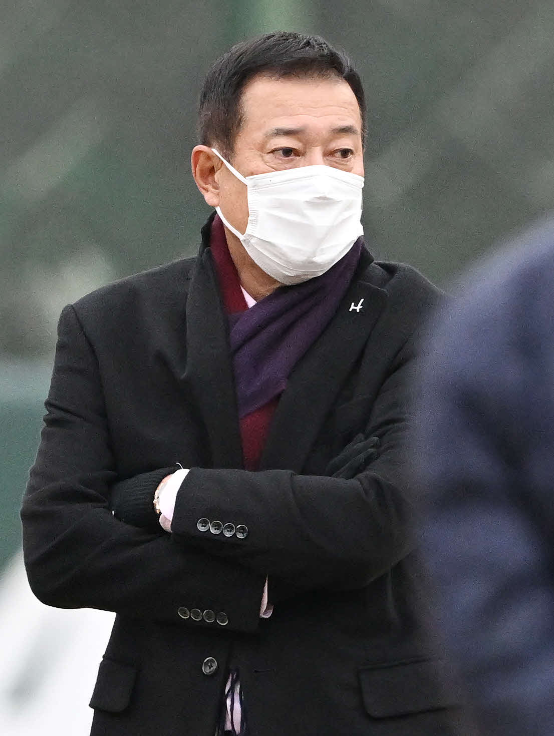 巨人新人合同自主トレの視察に訪れた原監督（撮影・滝沢徹郎）