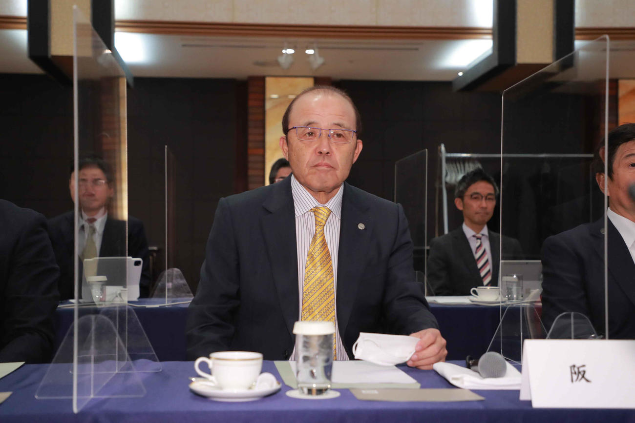12球団監督会議に出席した阪神岡田監督（C）NPB／BBM2023
