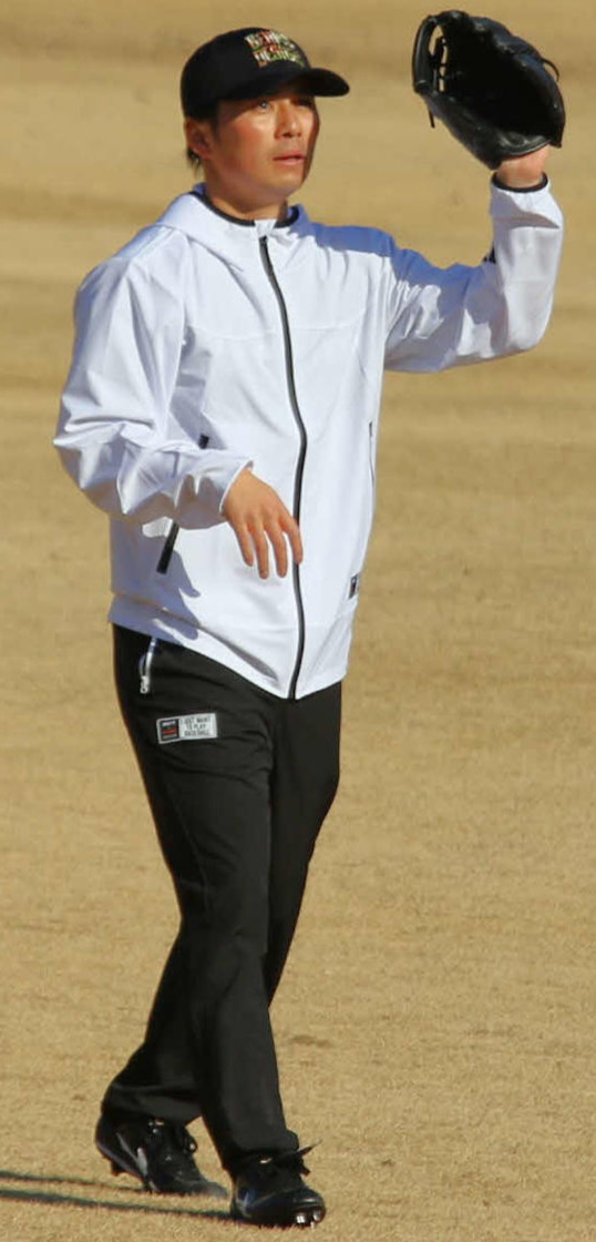 千葉・鎌ケ谷で自主トレを行う日本ハム上川畑（撮影・中島宙恵）