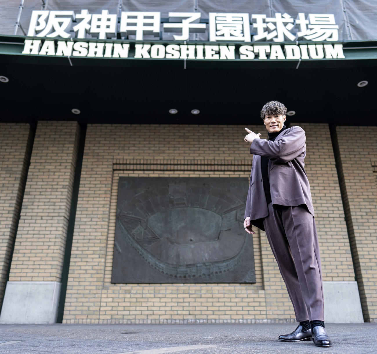 阪神球団のスペシャルアンバサダーに就任した糸井氏（球団提供）