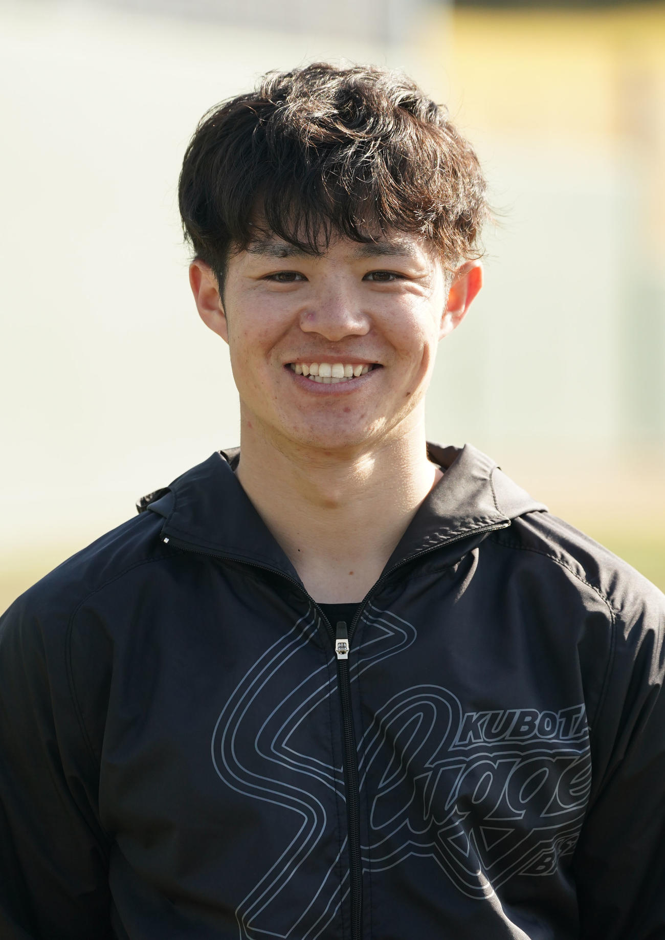 取材に応じる中野（撮影・森本幸一）