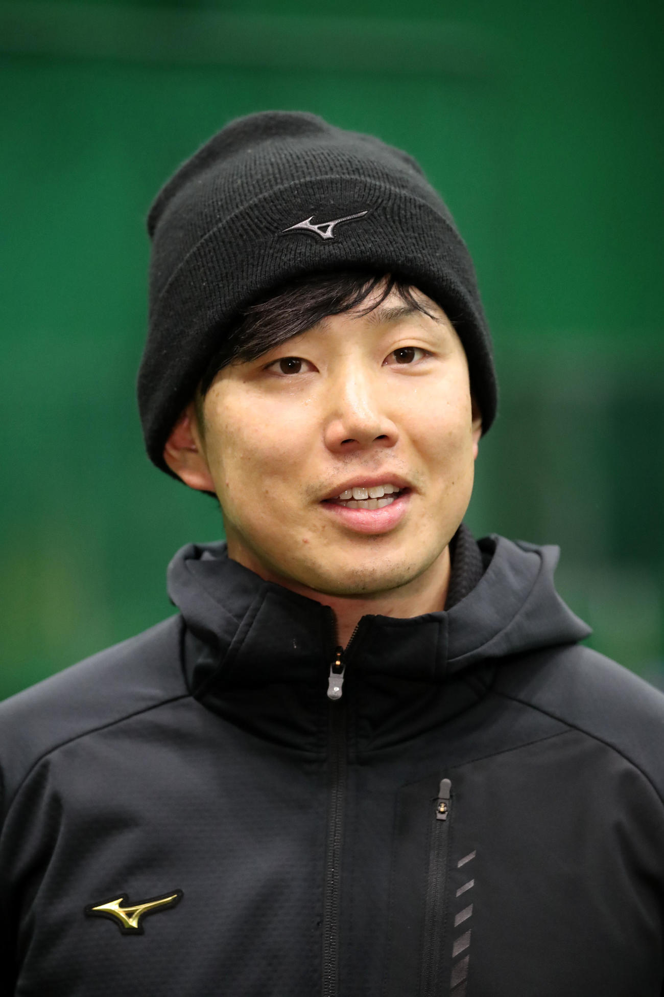 内野手争いで危機感をあらわにする糸原（写真は22年1月）