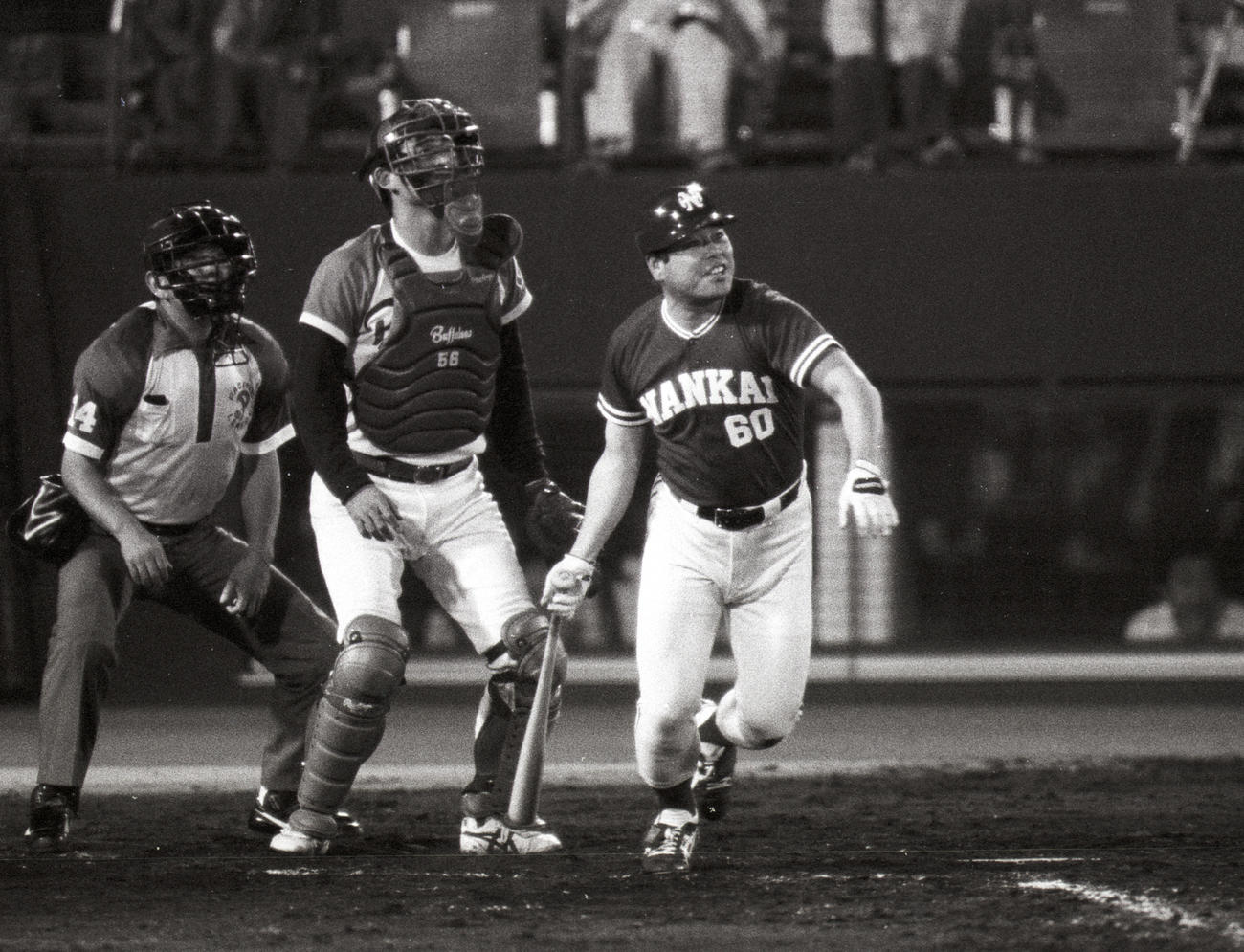 86年10月2日、通算400号本塁打を放つ門田