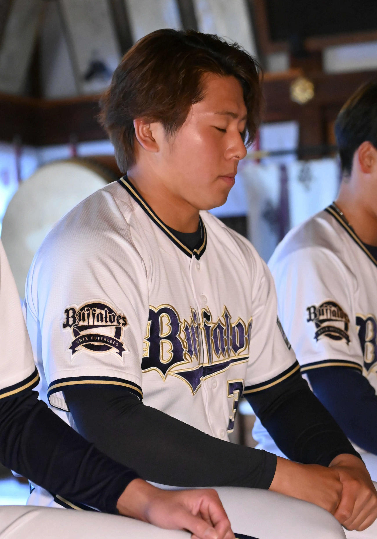 祈とうをするオリックス池田（撮影・石井愛子）