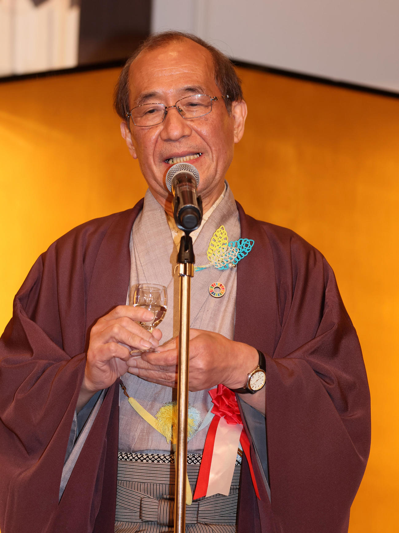 「岡田彰布監督就任激励会」であいさつする門川京都市長（撮影・加藤哉）