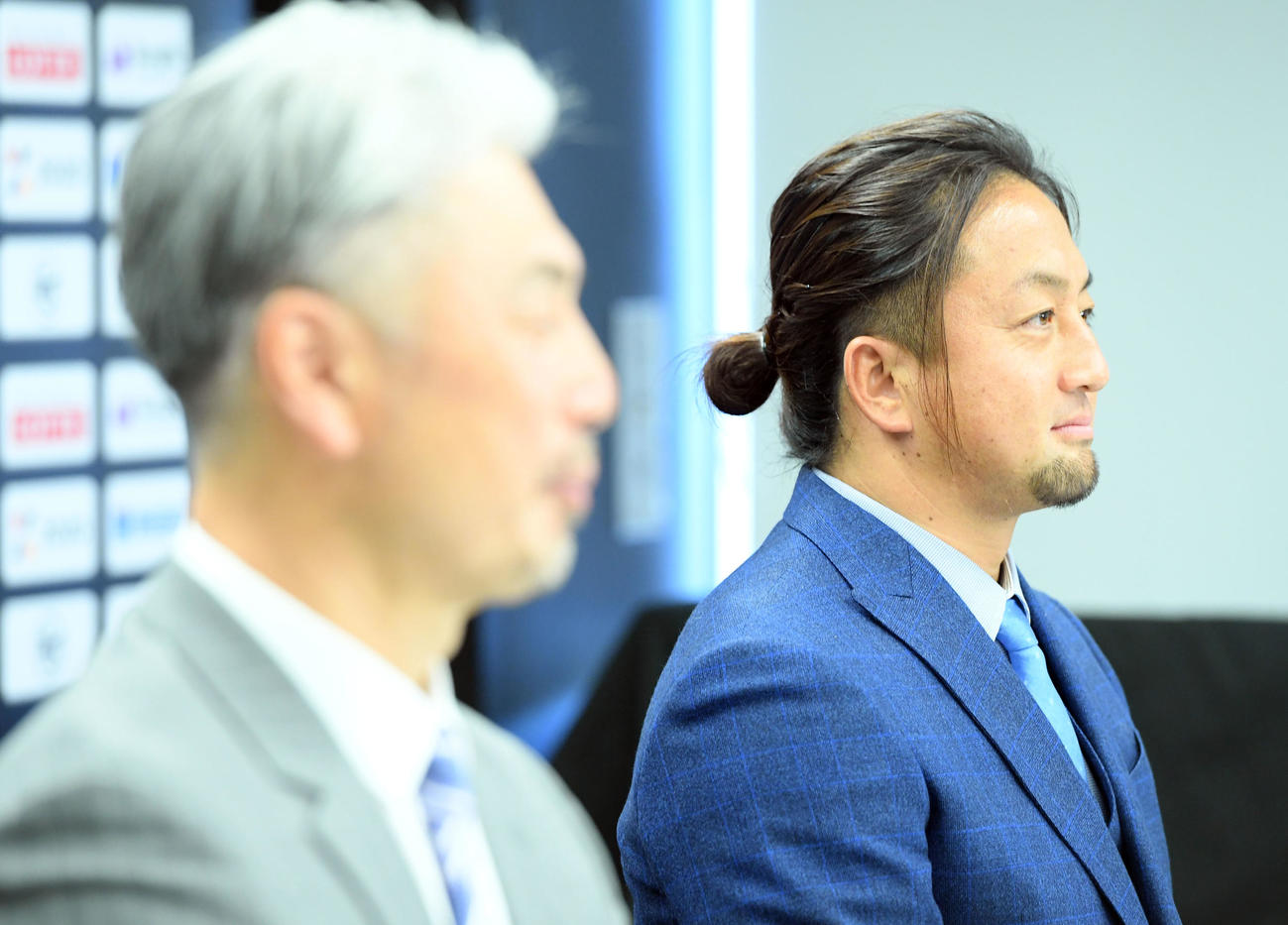 入団会見に臨んだロッテ沢村（撮影・たえ見朱実）