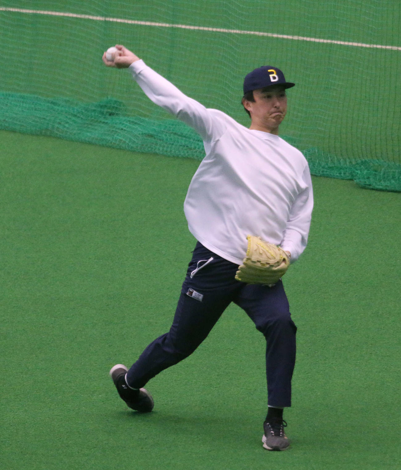 千葉・鎌ケ谷で自主トレを行った日本ハム石川（撮影・木下大輔）