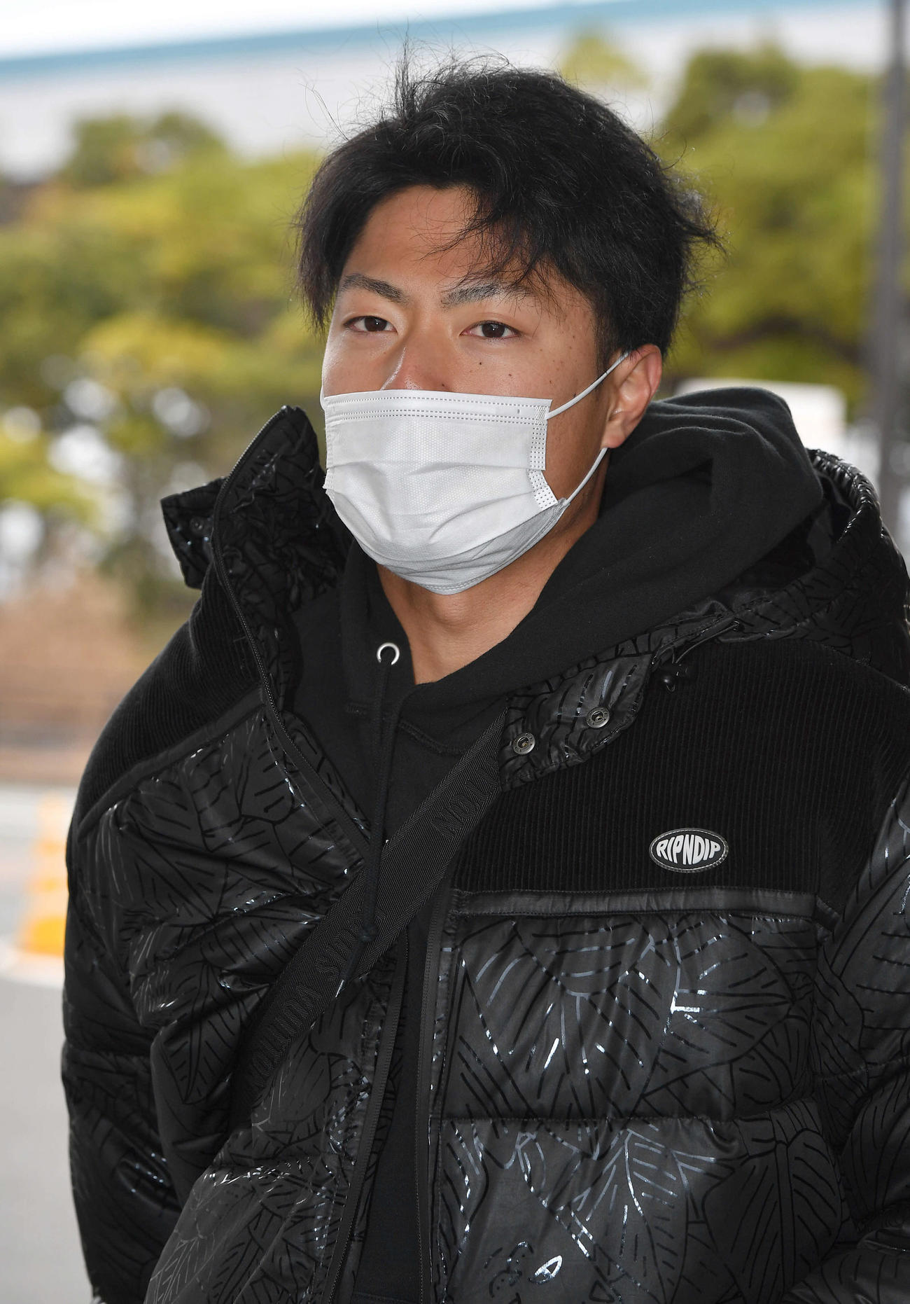 取材を受ける渡辺陸（撮影・岩下翔太）