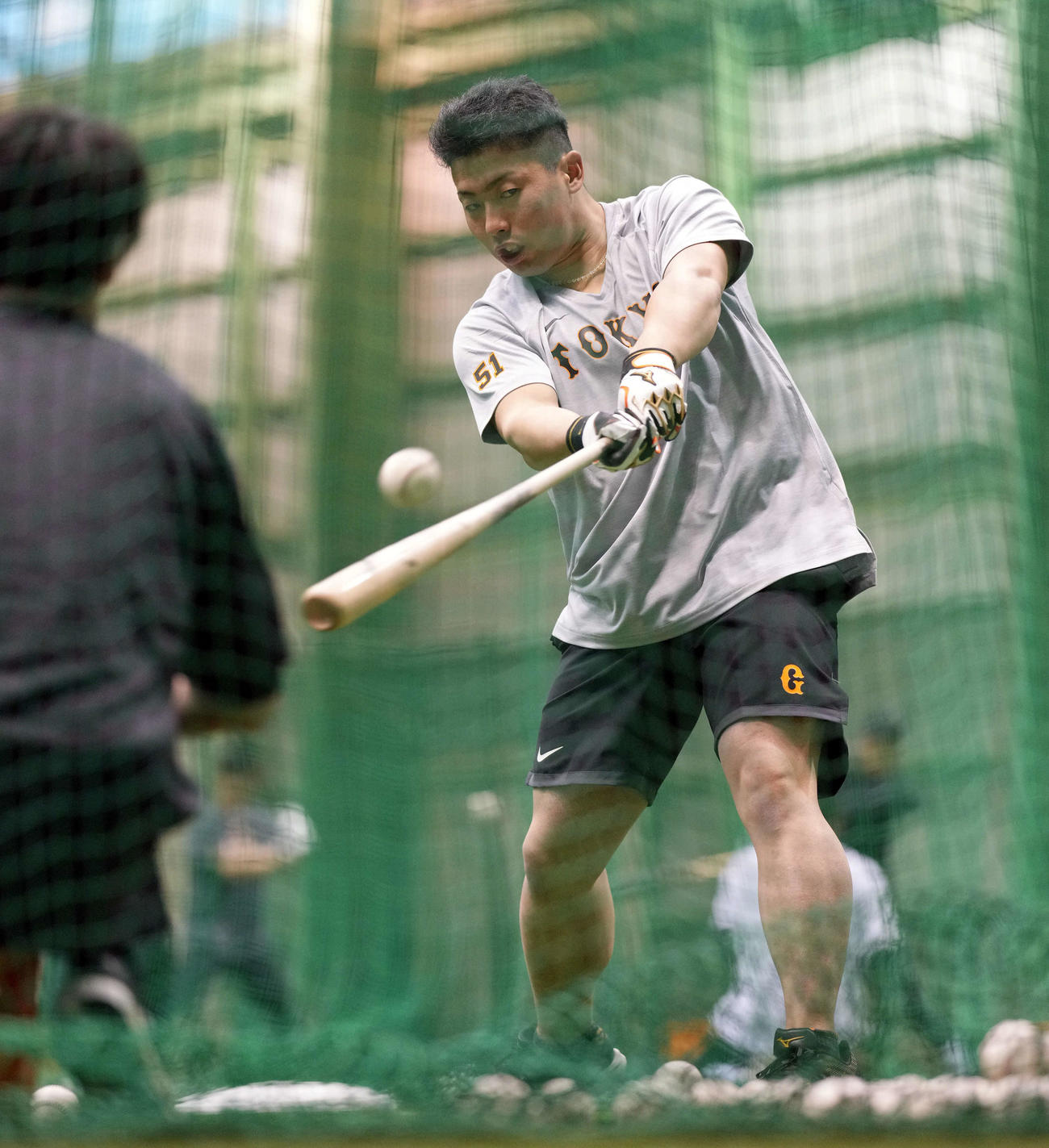 アーリーワークで打撃練習する巨人ドラフト1位浅野