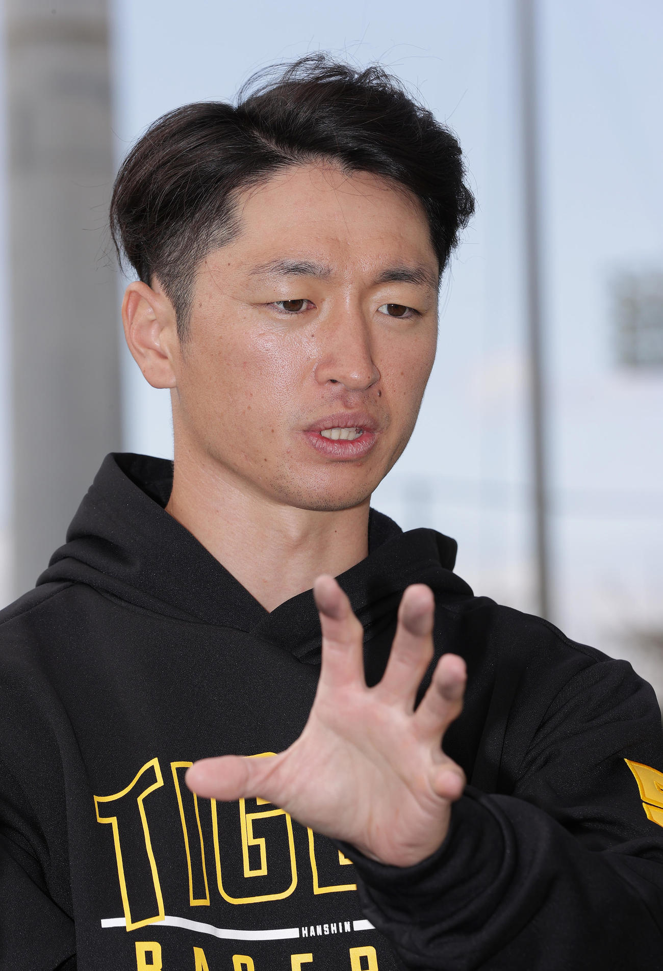 1番打者について思いを語る阪神近本（撮影・前田充）