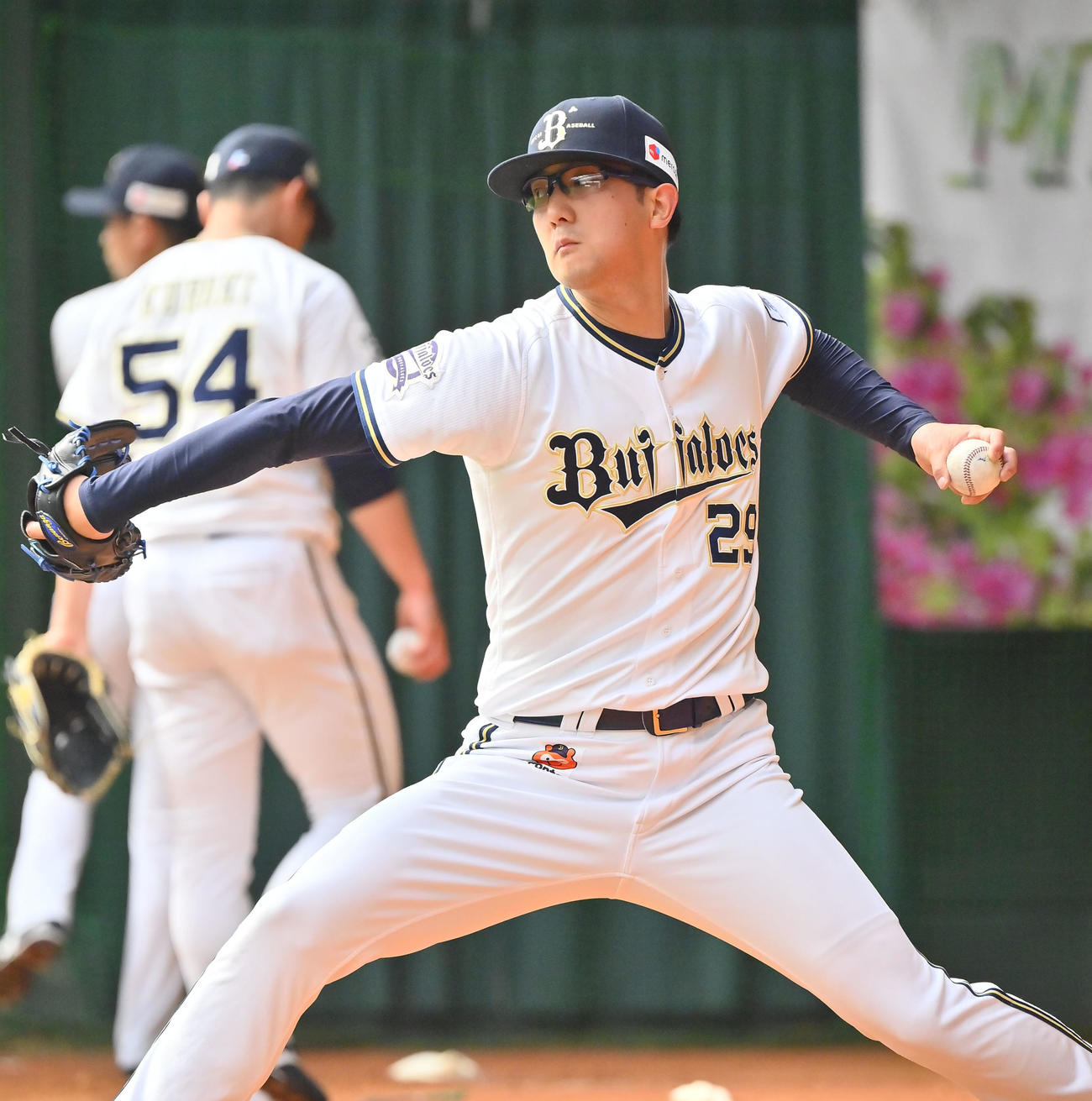 ブルペンに入り102球の熱投を見せたオリックス田嶋（撮影・和賀正仁）