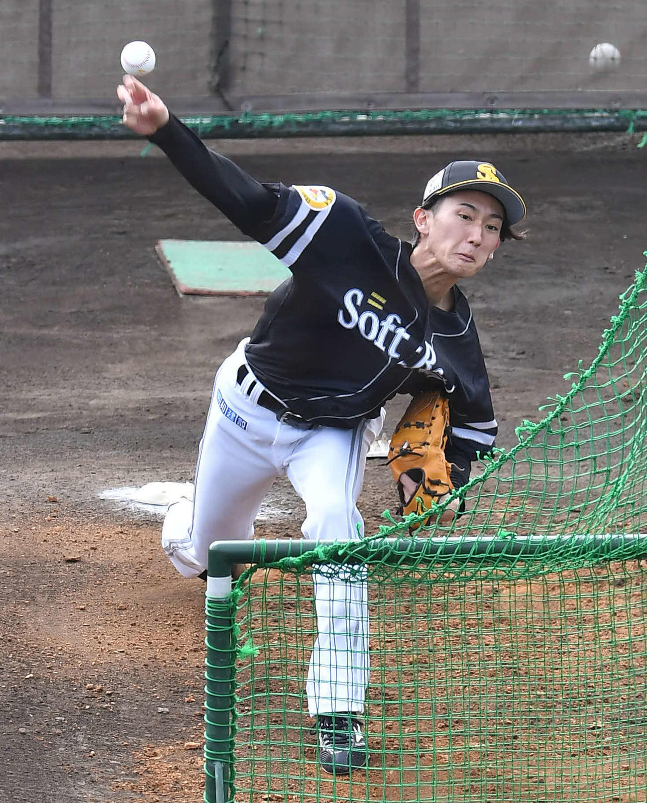 フリー打撃に登板した大津（撮影・岩下翔太）
