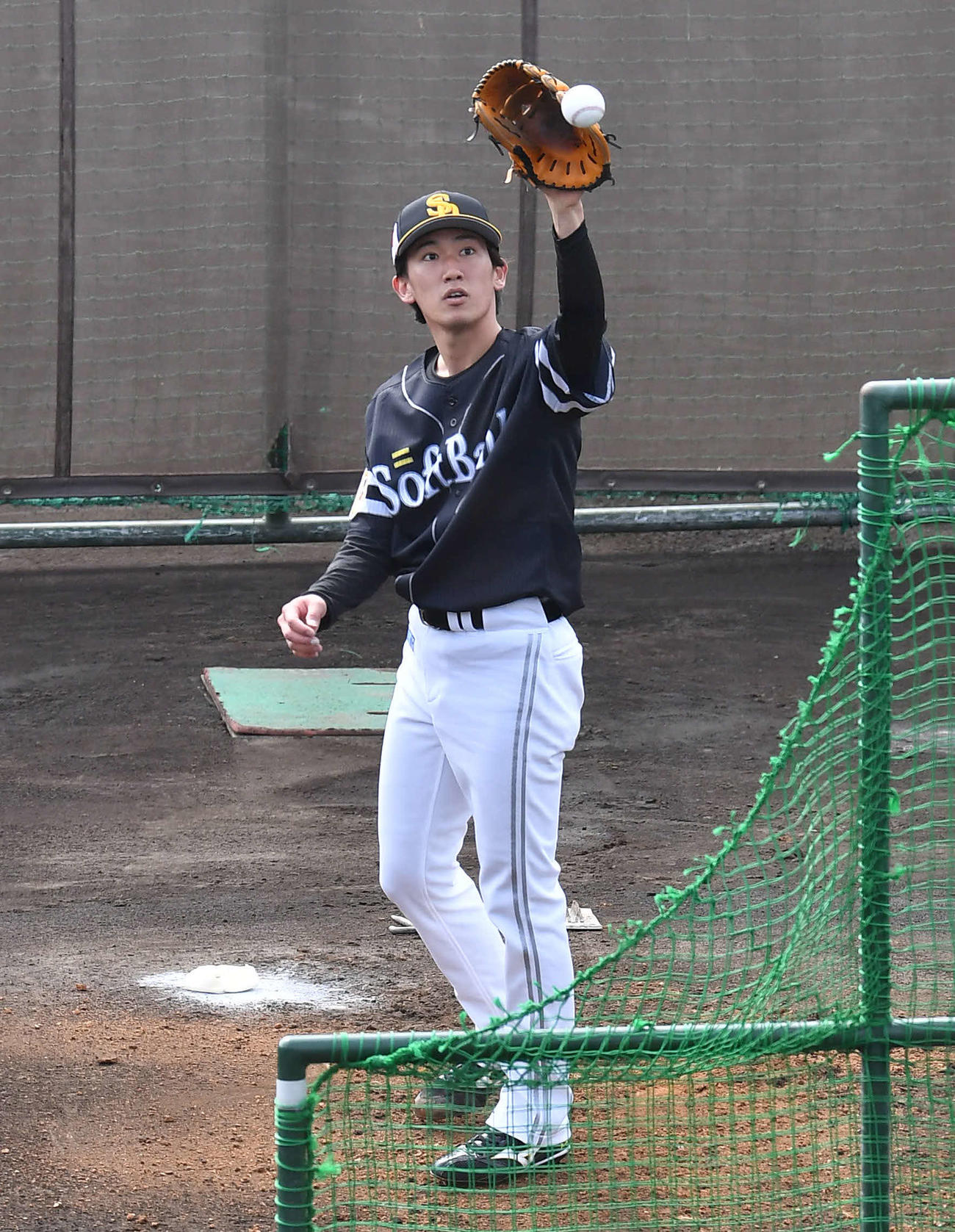 フリー打撃に登板した大津（撮影・岩下翔太）