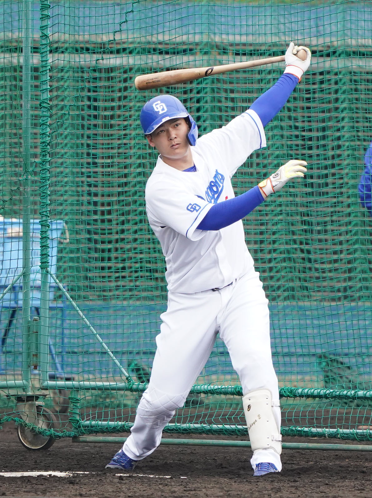 フリー打撃練習をする石川昂（撮影・森本幸一）