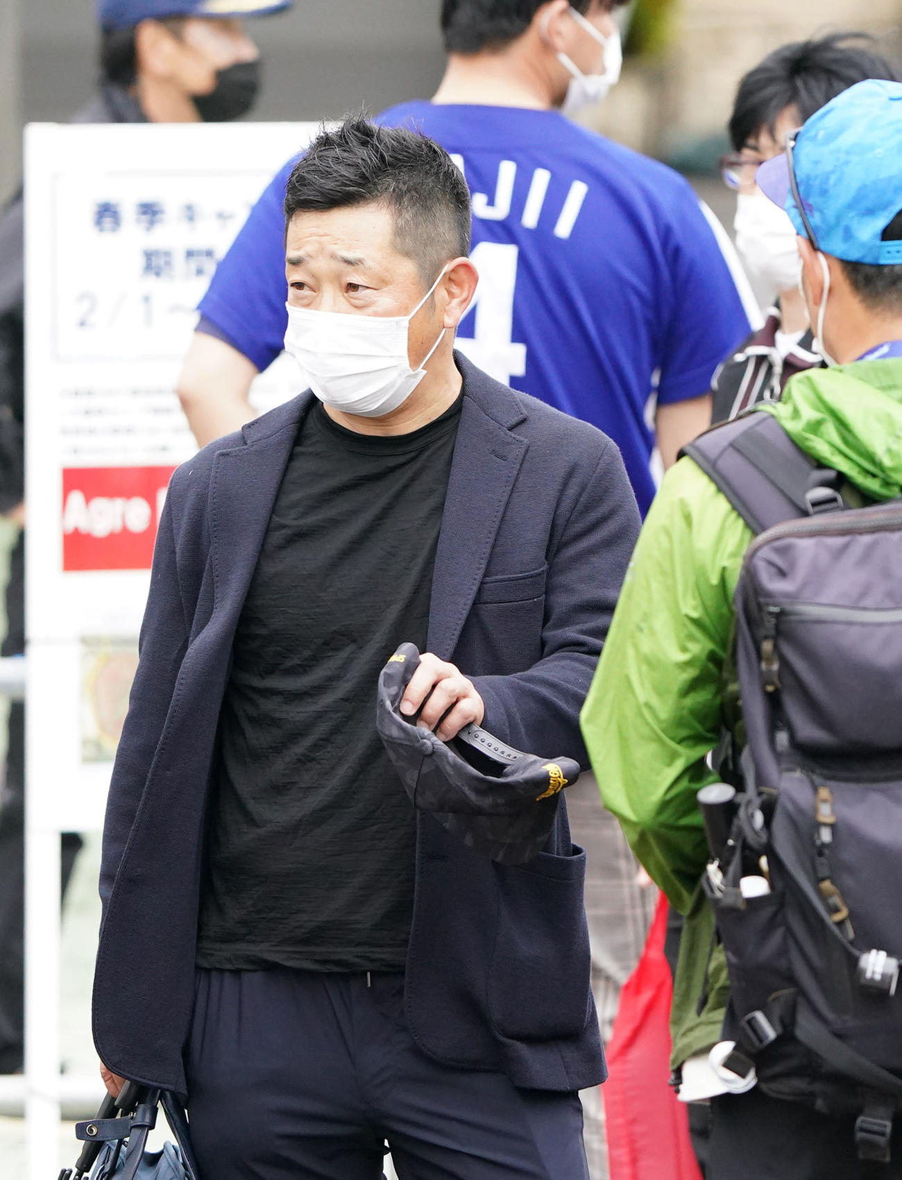 中日のキャンプ地を訪れた中京大中京・高橋監督（撮影・森本幸一）