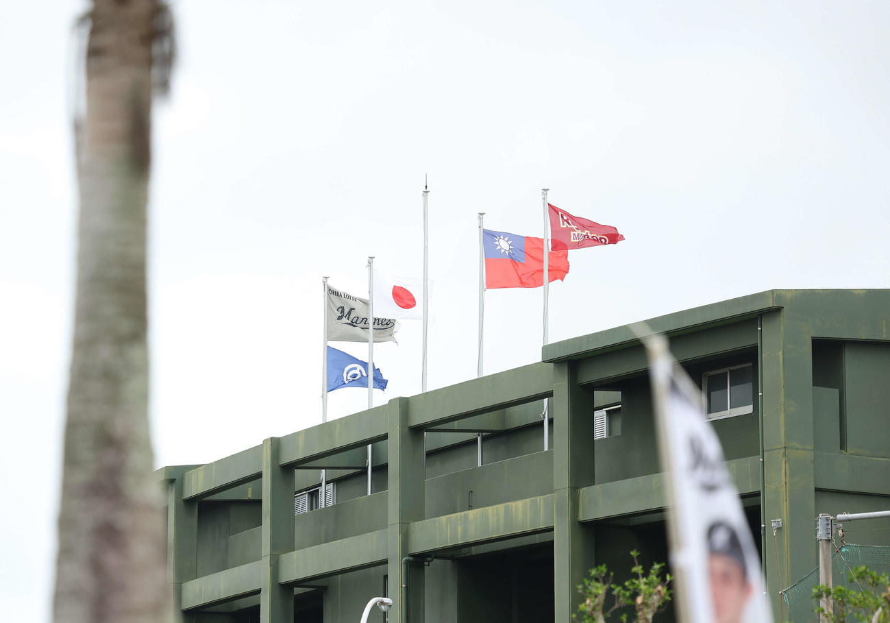 ロッテ対楽天モンキーズが行われる石垣市営球場（撮影・河田真司）