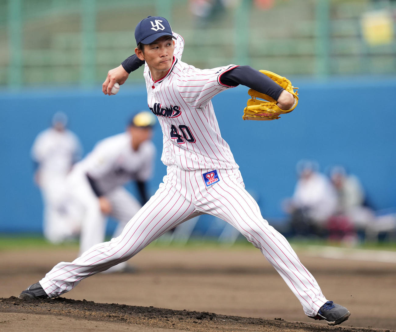 ヤクルト対DeNA　力投するヤクルト先発の市川（撮影・横山健太）