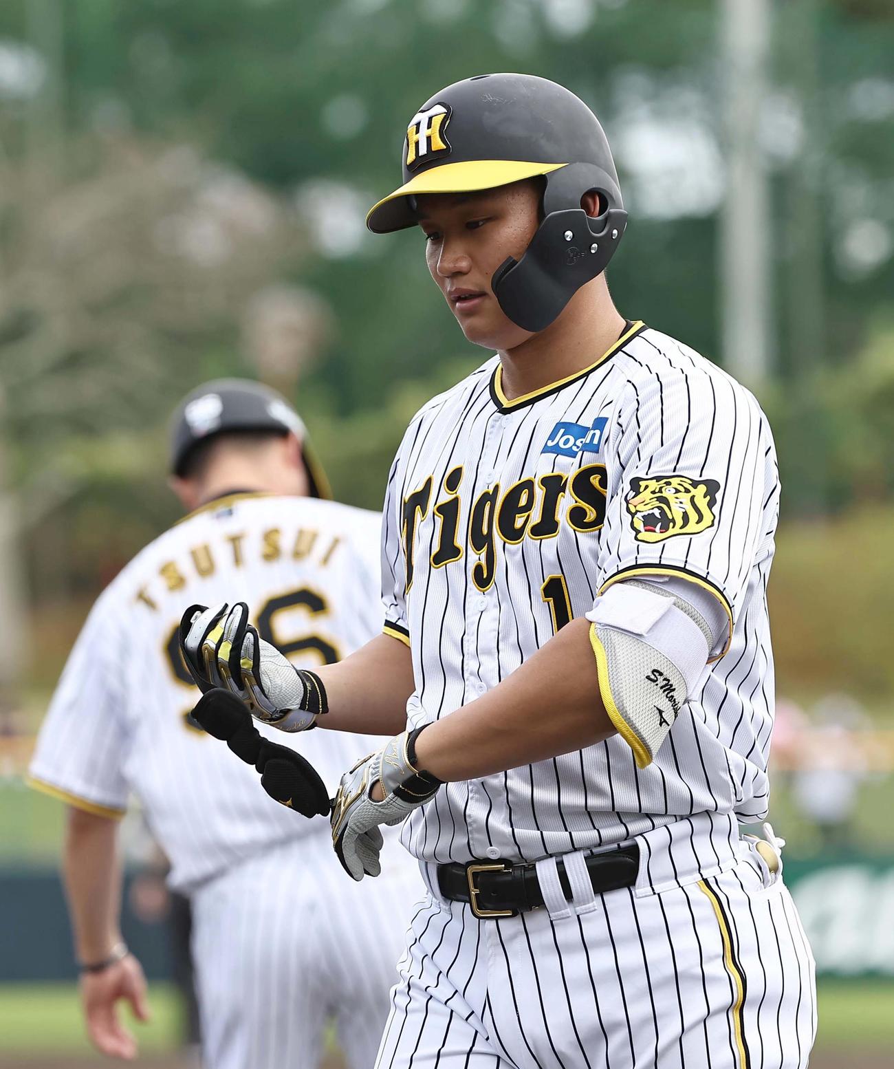 紅白戦　6回裏白組2死、森下は投ゴロに倒れる（撮影・上田博志）