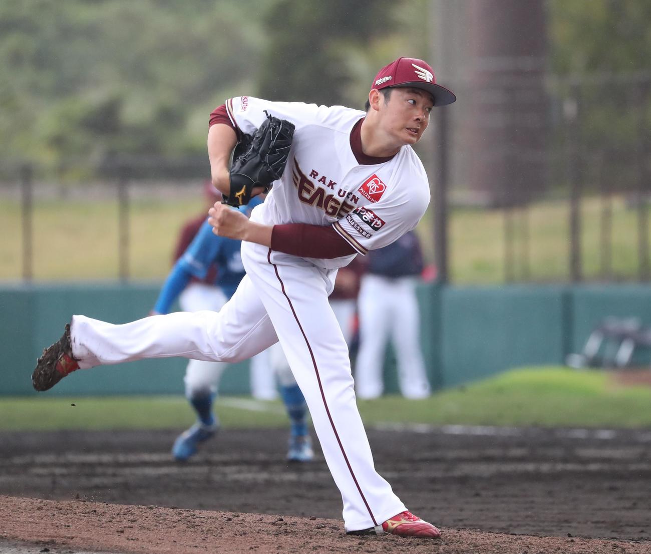 楽天対日本ハム　5回に登板し6失点の松井裕（撮影・黒川智章）