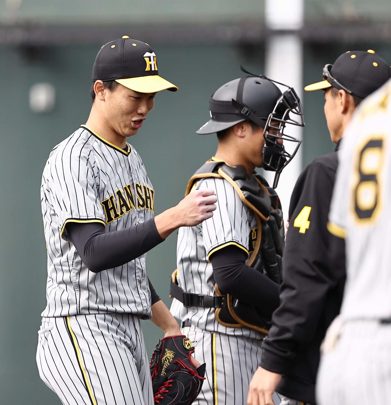 楽天楽天対阪神　阪神2番手で登板し楽天打線を1回無失点に抑えた湯浅（撮影・上田博志）