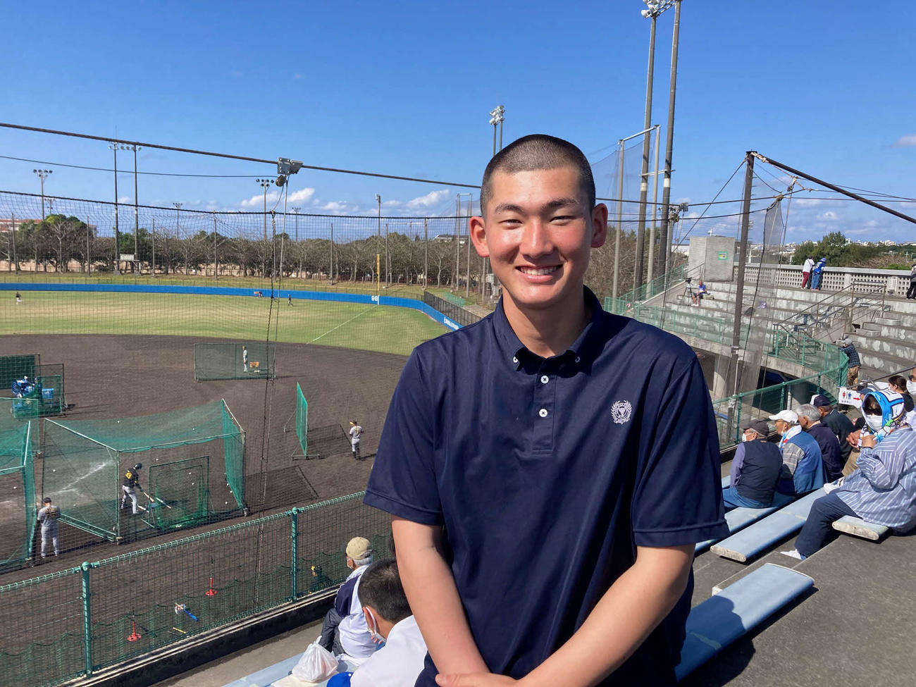 中日石川昂の激励に中日読谷キャンプを訪れた実弟の東邦石川瑛貴内野手（2年）