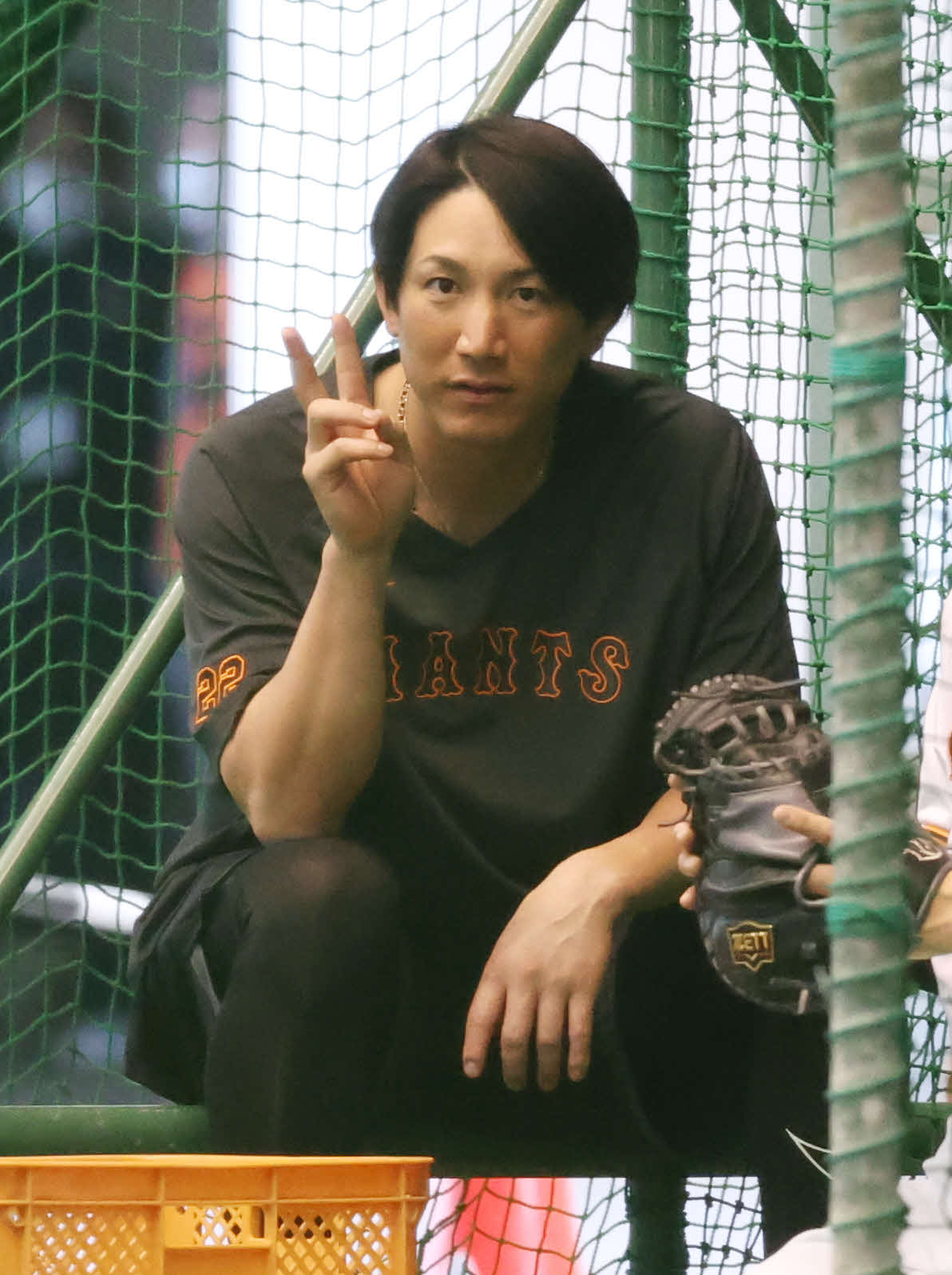 ピースをする巨人小林（撮影・宮地輝）