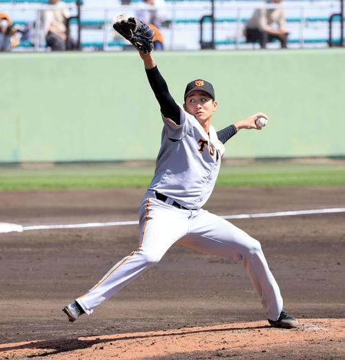 3回裏白組、紅組2番手で登板した横川（撮影・浅見桂子）