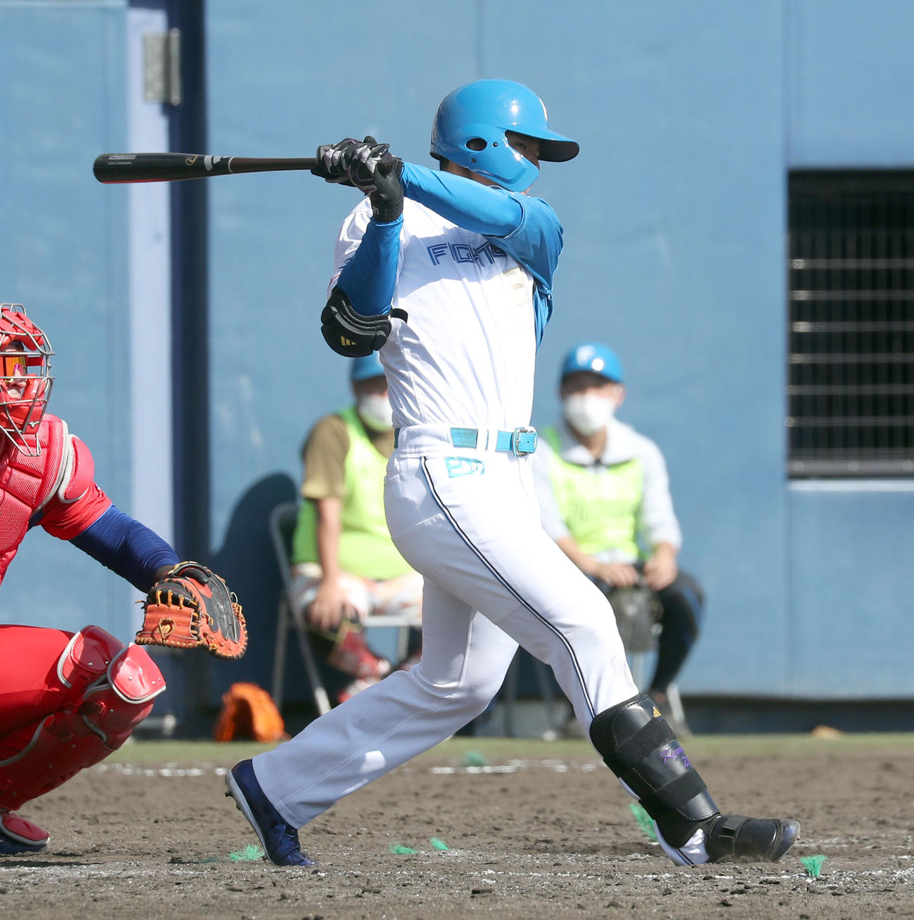日本ハム対キューバ　5回裏日本ハム無死、清宮は二塁打を放つ（撮影・佐藤翔太）