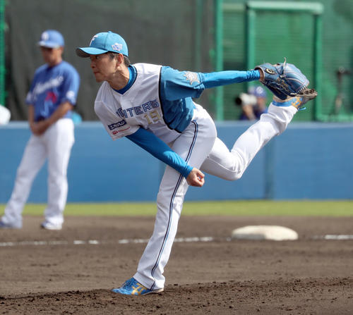 日本ハム対中日　日本ハム3番手の玉井（撮影・佐藤翔太）