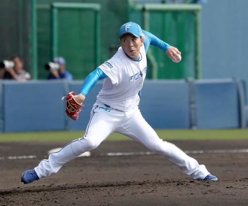 日本ハム対中日　日本ハム2番手の宮西（撮影・佐藤翔太）