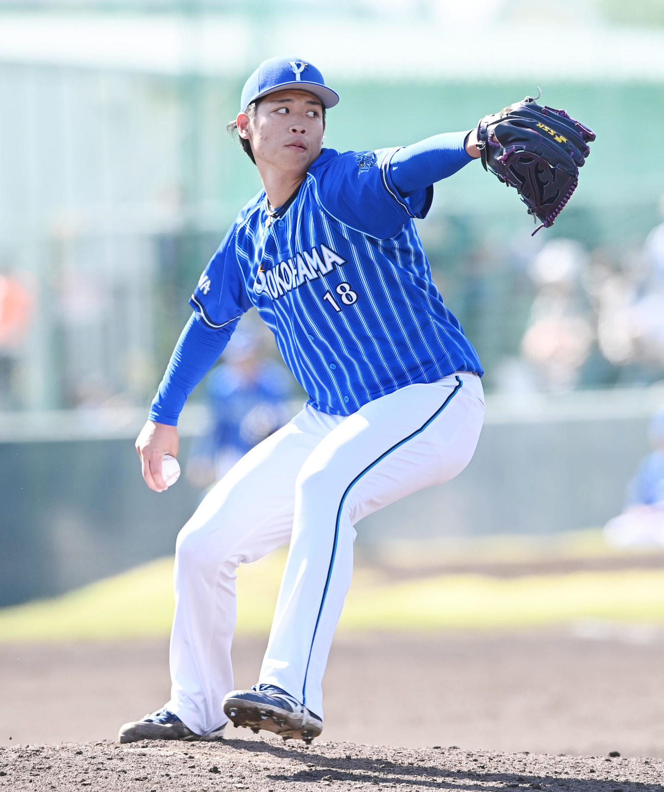 阪神対DeNA 7回に登板したDeNA小園（撮影・前岡正明）