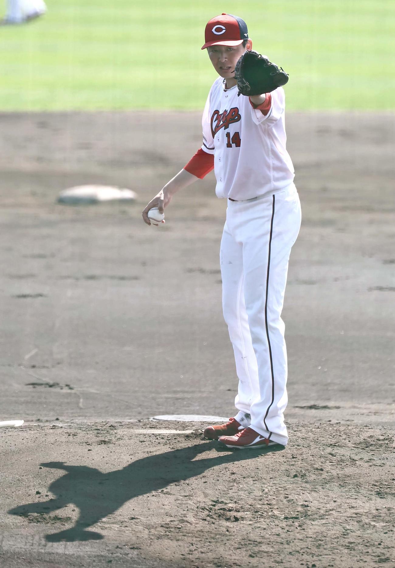 紅白戦で好投した大瀬良（撮影・上田博志）