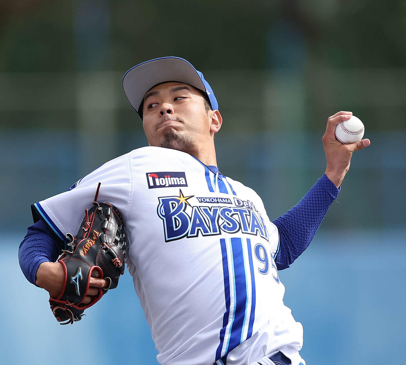 DeNA対楽天　6回表、DeNA3番手で登板する石川（撮影・河田真司）